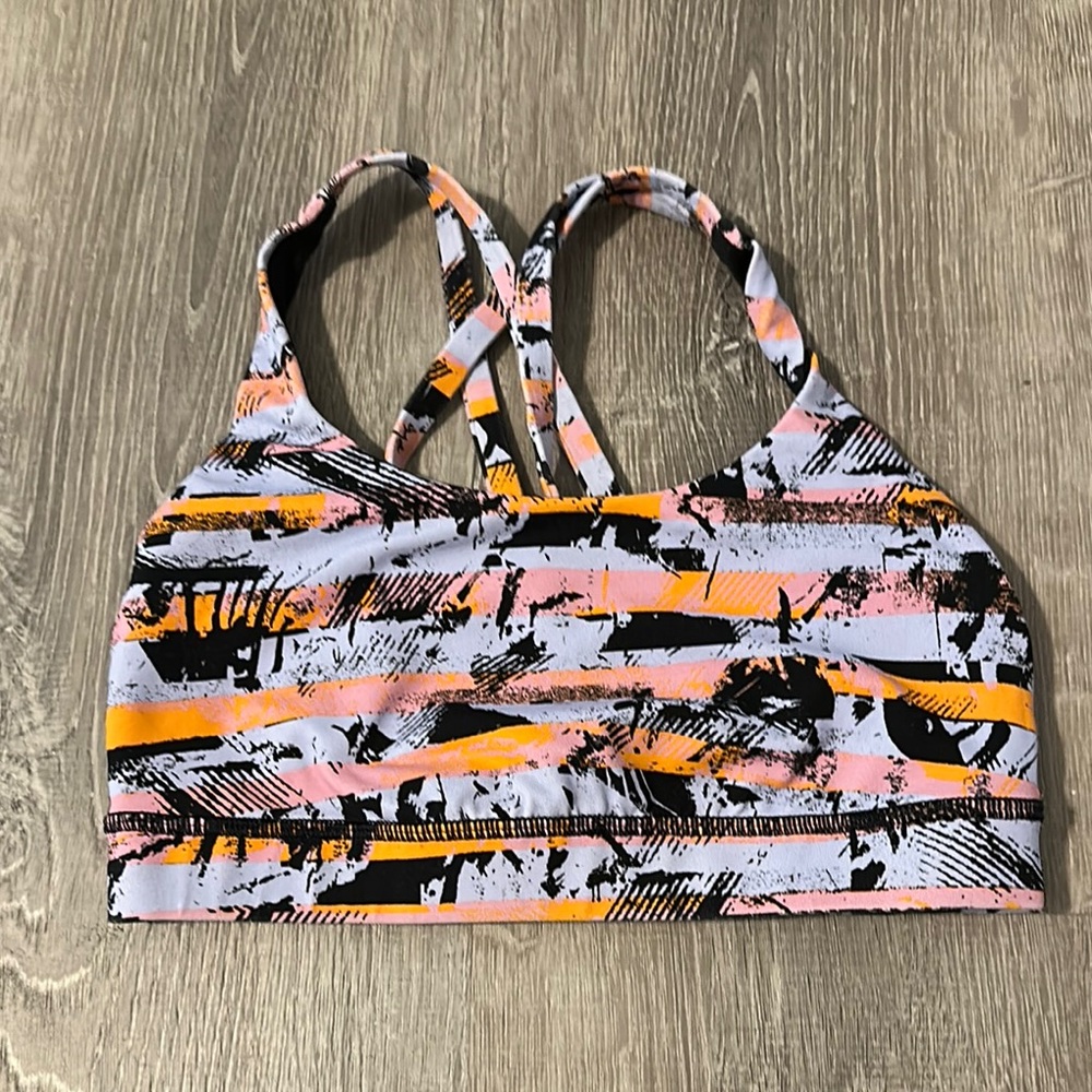Lululemon Women's Sz 4 Energy Athletic Workout Yoga Cross Strap Sports Bra - Picture 6 of 8
